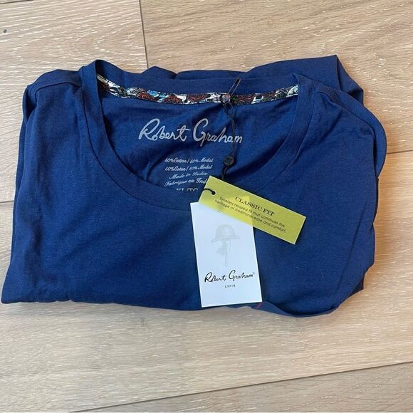 Robert Graham
Myles Cotton-Blend Pocket Tee - Picture 3 of 5